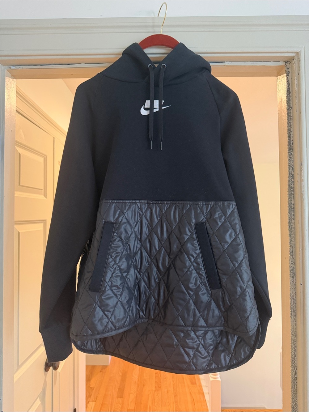 Nike Women’s Quilted Hoodie – Black – Size S